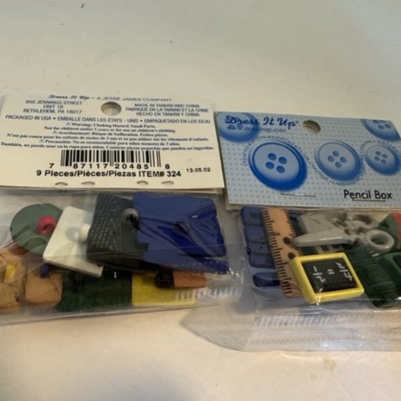 New 4 pack school supplies real buttons craft - Picture 2 of 3